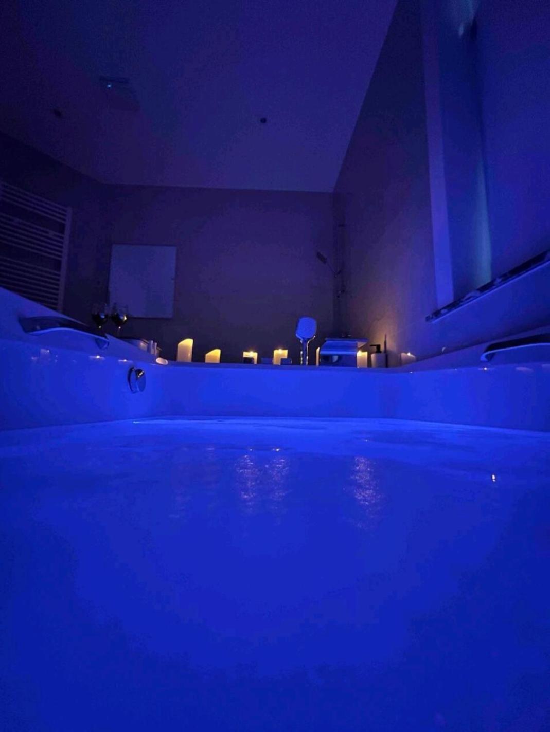 Sublime Appartement Calme Cosy & Jacuzzi Bruselas Exterior foto