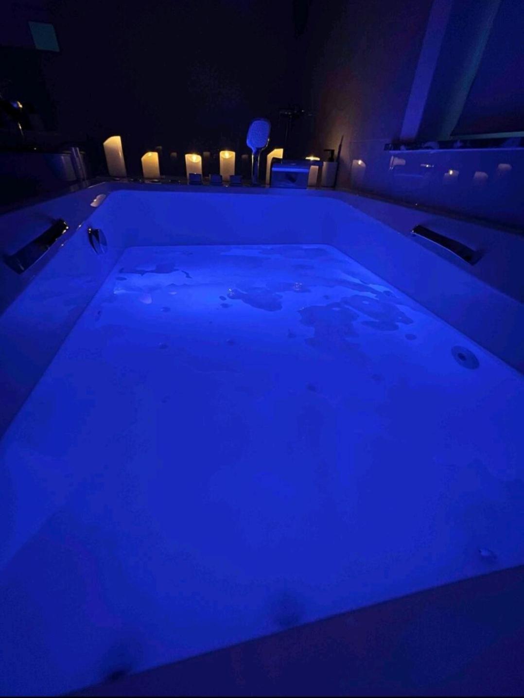 Sublime Appartement Calme Cosy & Jacuzzi Bruselas Exterior foto